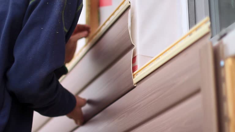 Best Fascia and Soffit Installation  in Hobart, WI